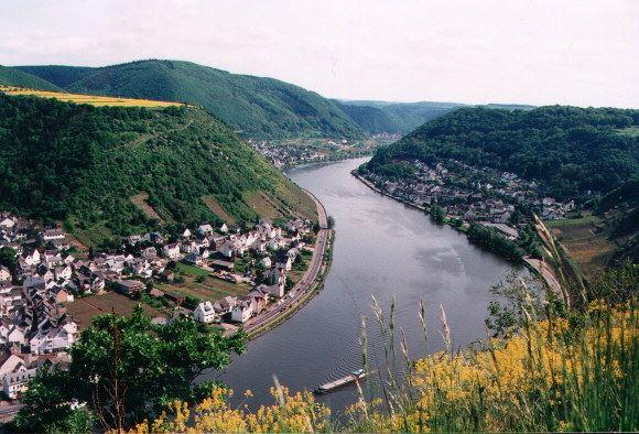 Moselbiegung bei Oberfell